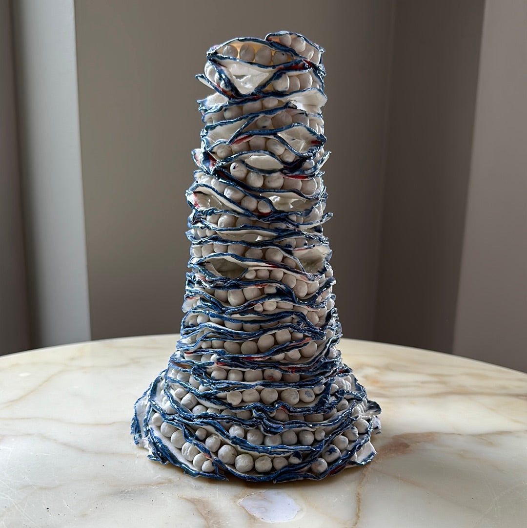 Vase à pois en porcelaine