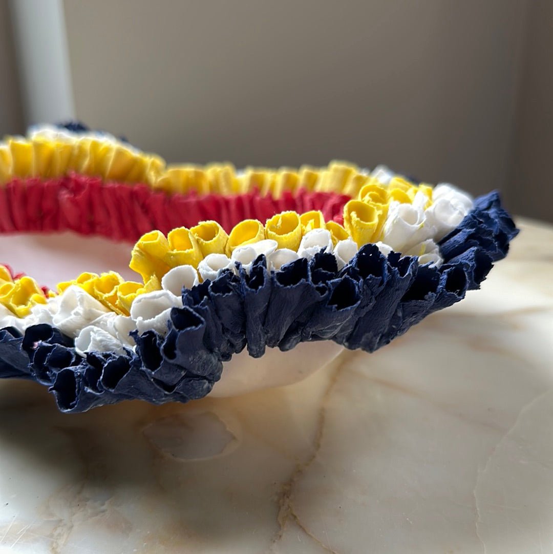 Fragile coloured bowl - Caimo Ceramics