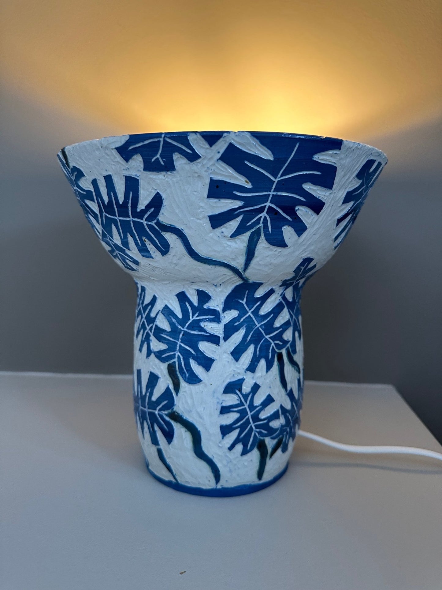 Monstera lamp - Caimo Ceramics