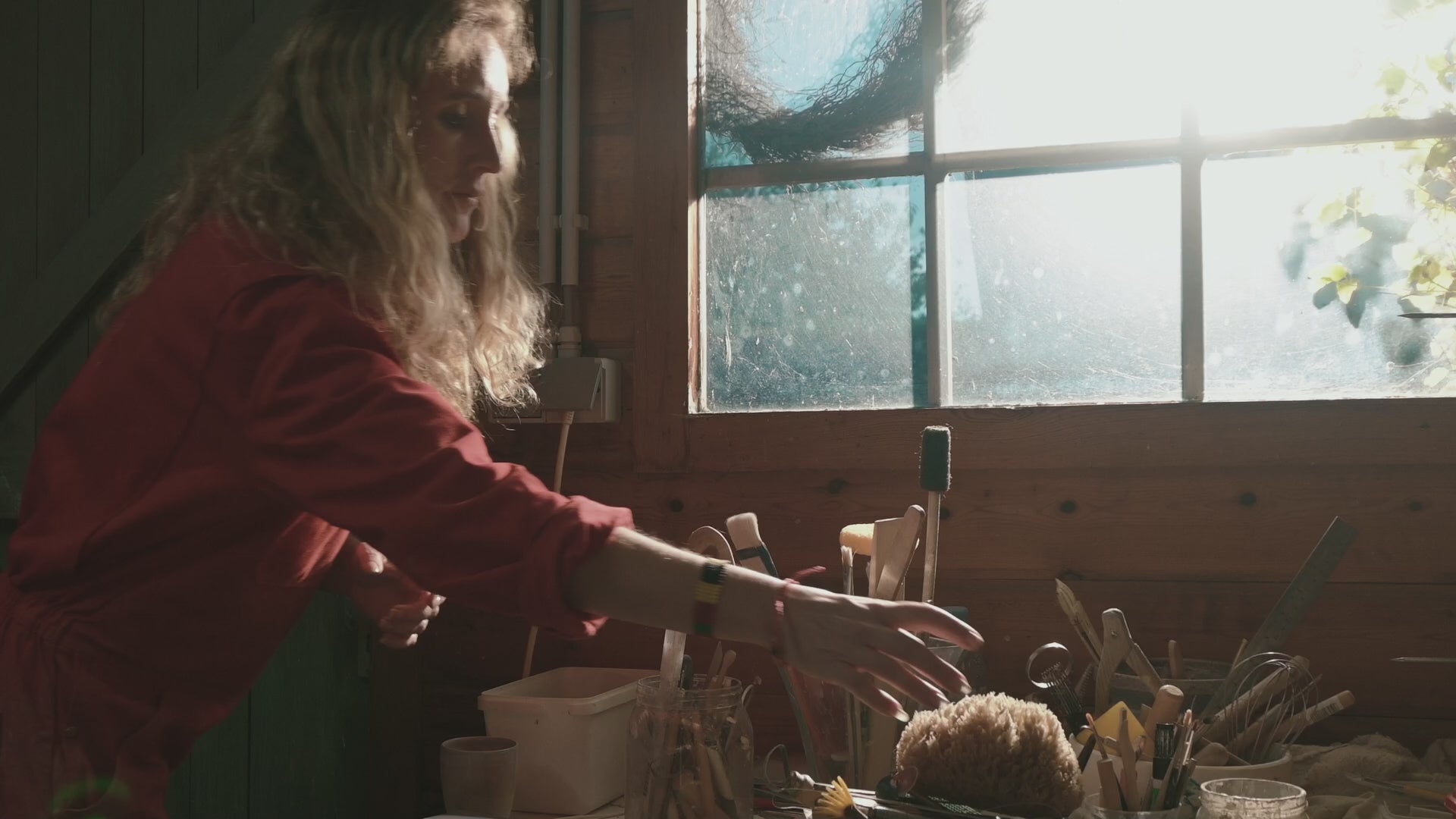 Charger la vidéo : Vidéo réalisée par Meredith Geldof https://www.ellesvisuelles.com/